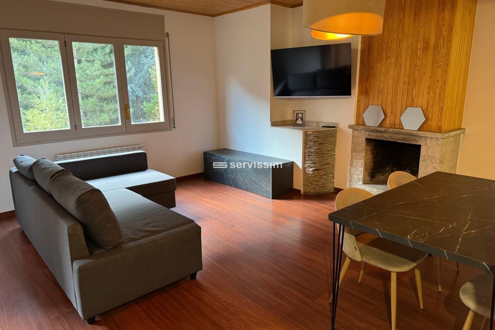 Alquiler - Apartamento / piso - Arinsal
