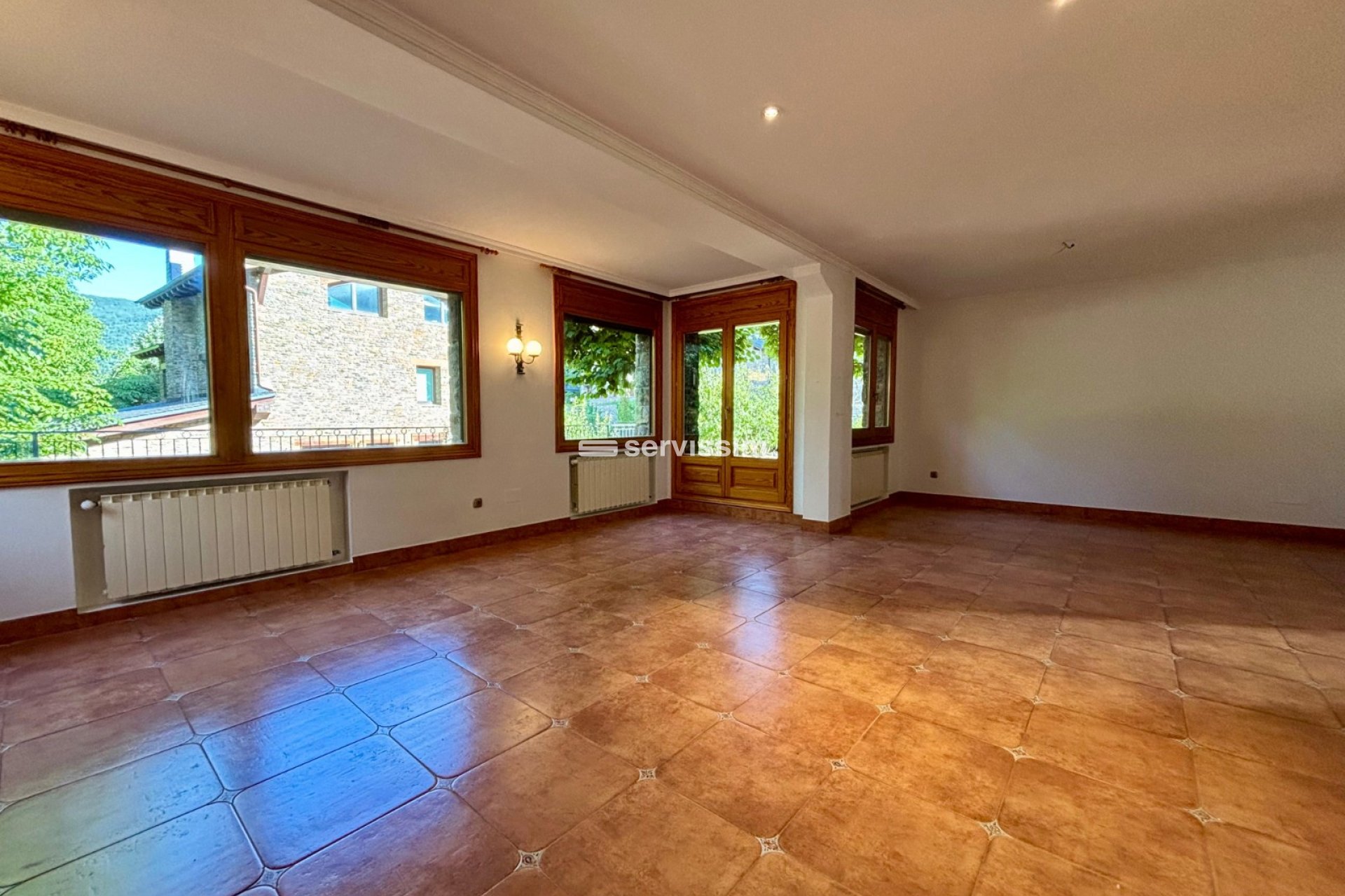 En venta - Chalet - Sispony