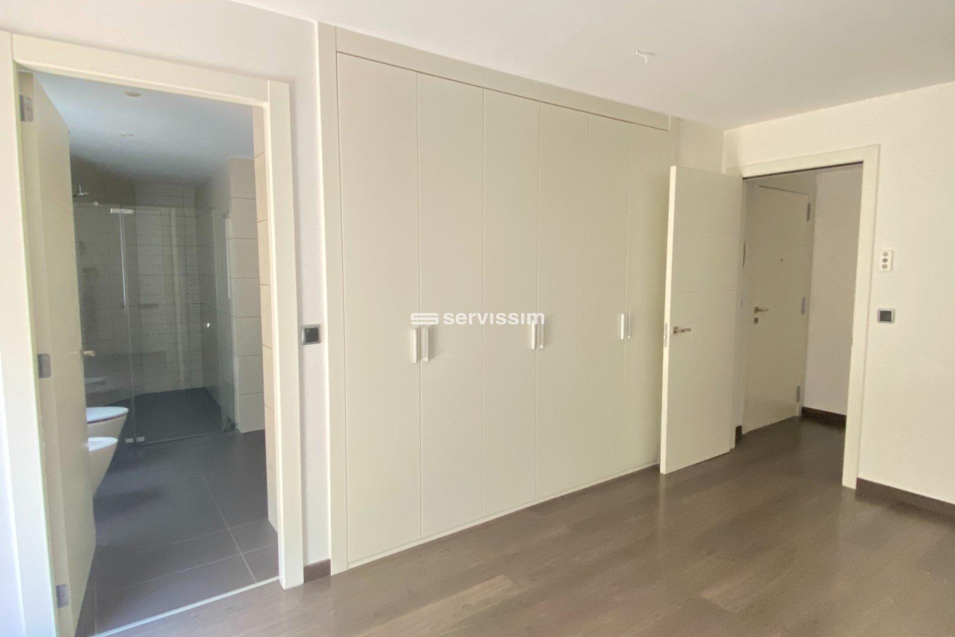 For sale - Apartment / flat - Town centre