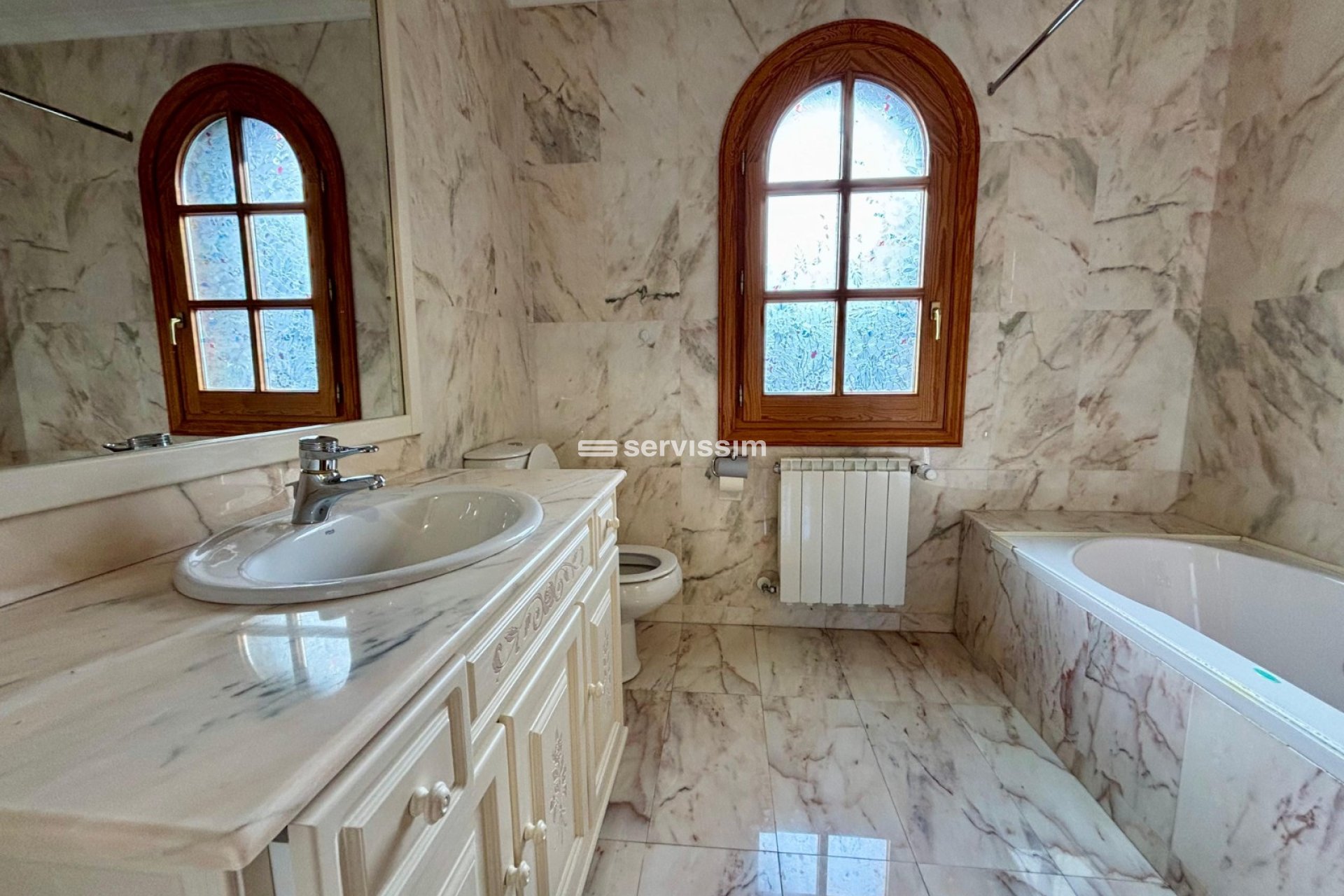 For sale - Detached house - Sispony