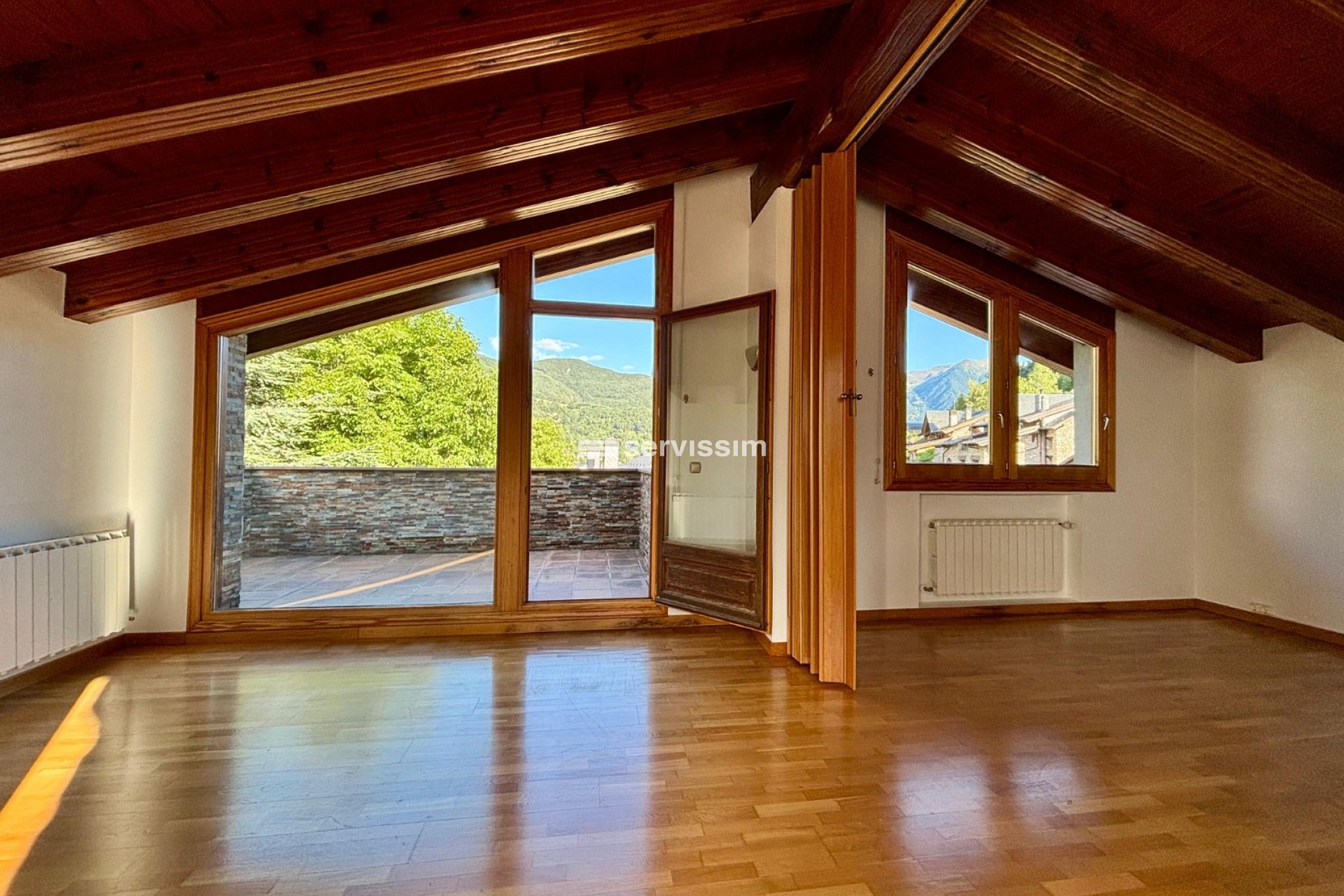 For sale - Detached house - Sispony