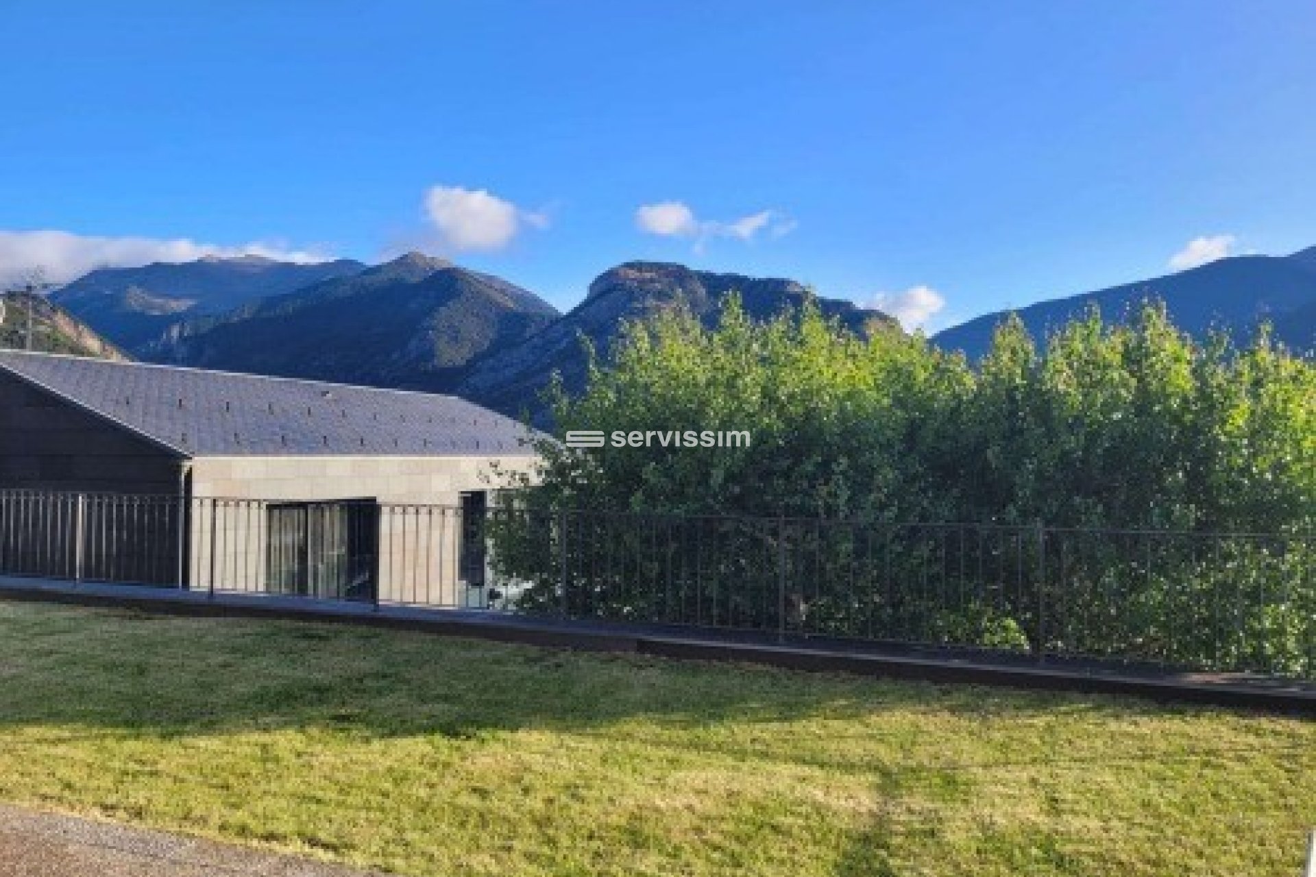 For sale - Detached house - Sispony