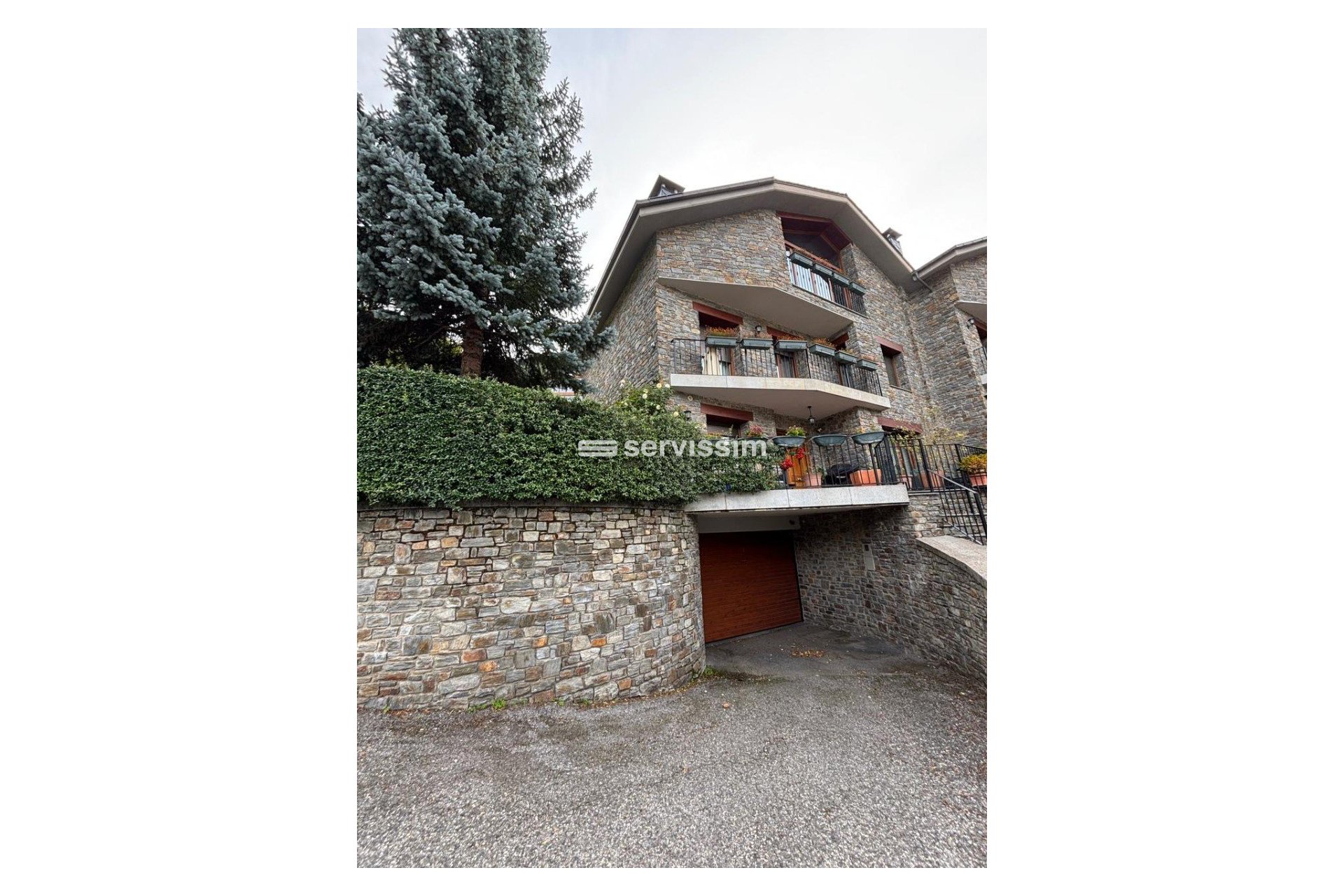 For sale - Semi-detached house - Sispony