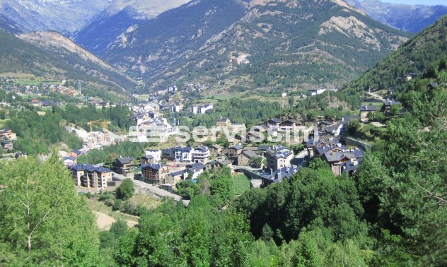 Parcela / Terreno - En venta - Anyós - 2068