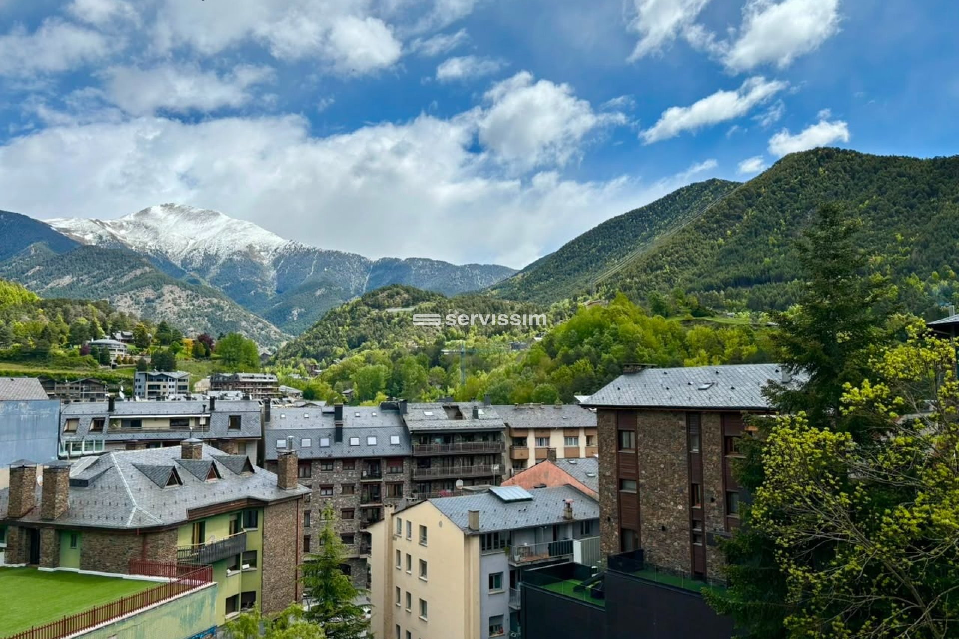 Rental - Apartment / flat - Town centre