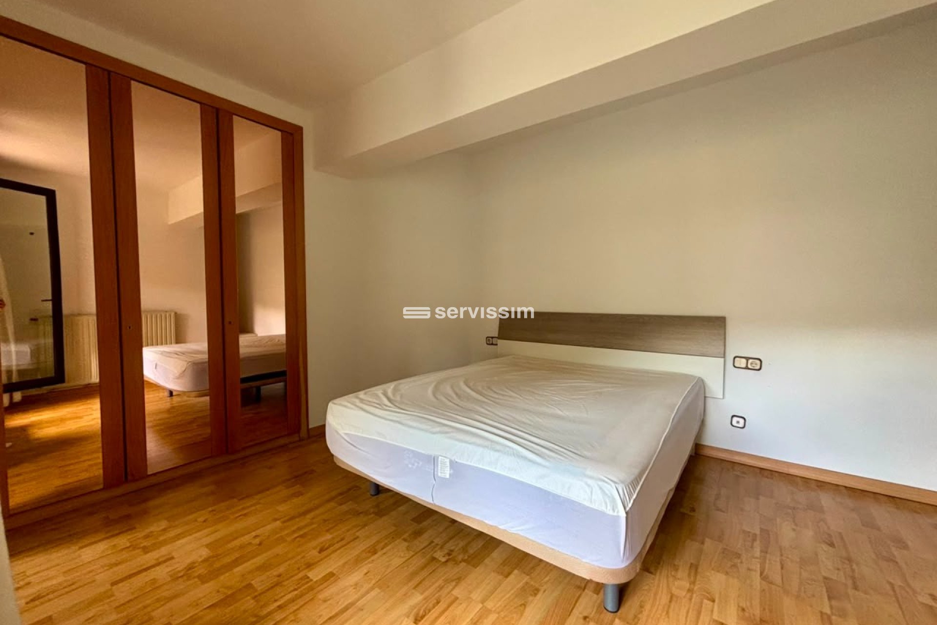 Rental - Apartment / flat - Town centre