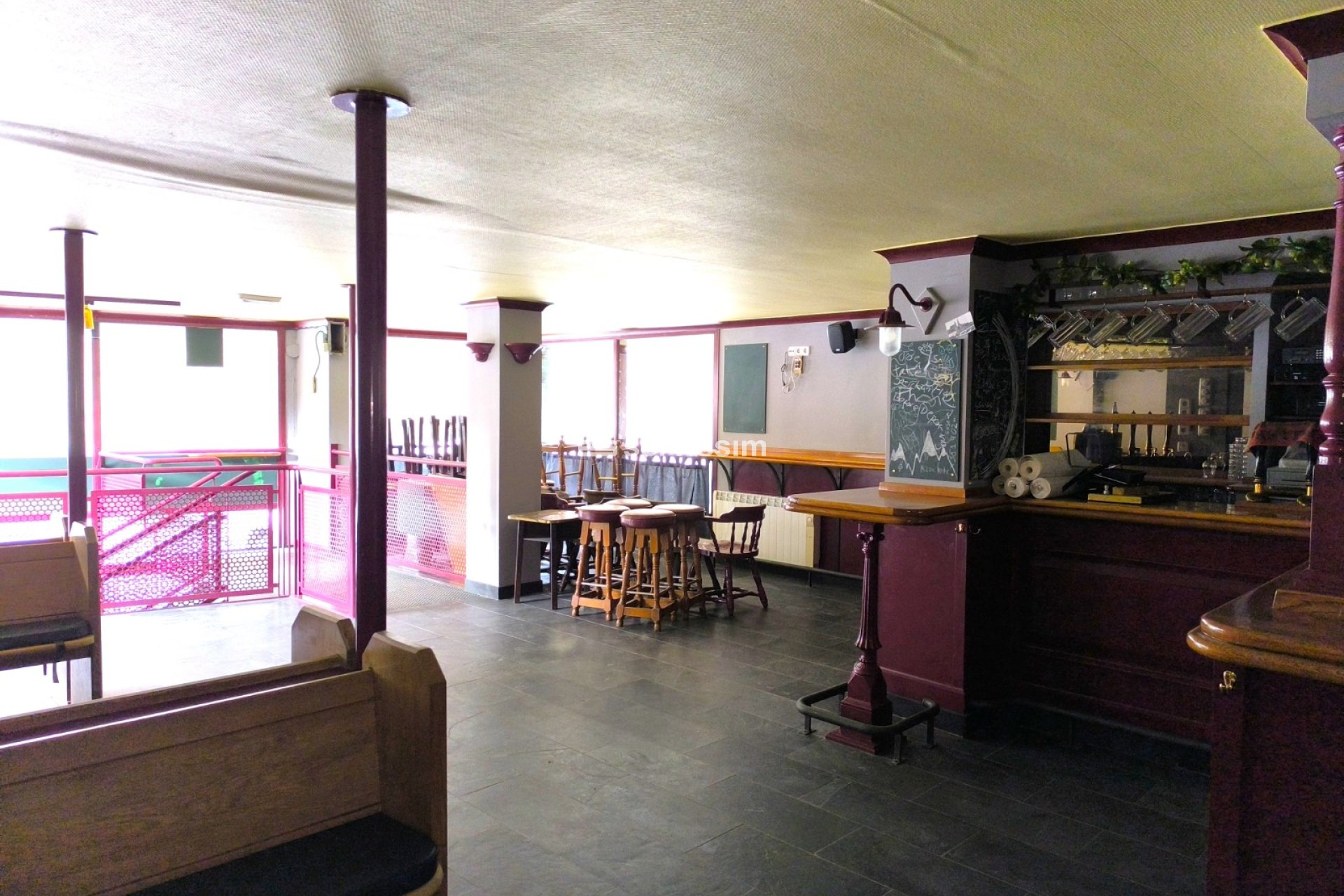 Rental - Business premises - Arinsal