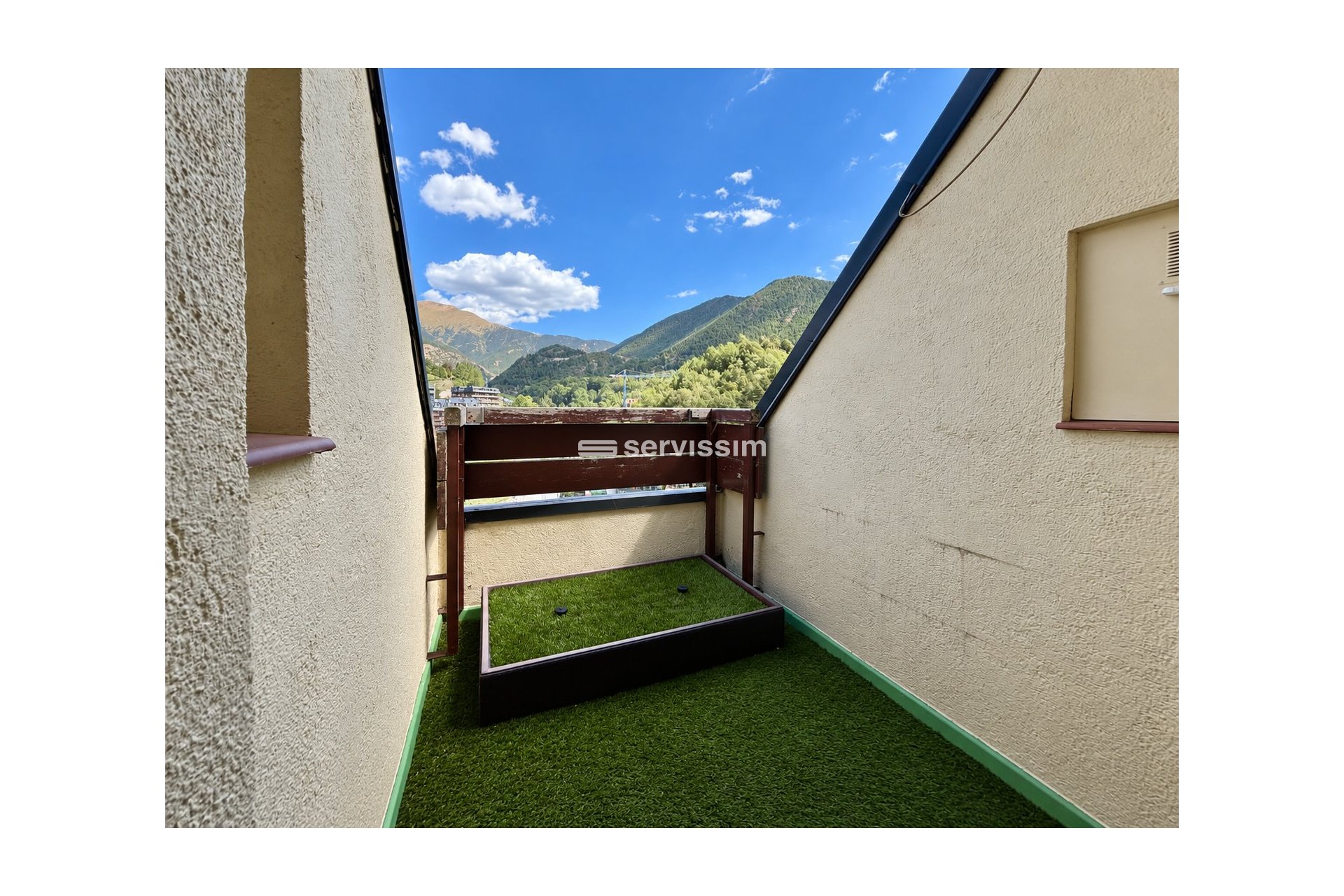 Rental - Penthouse - Town centre