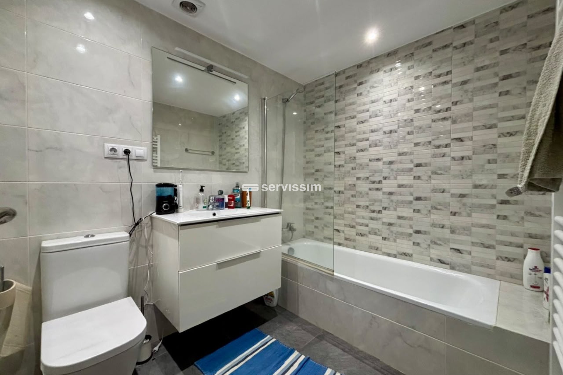 Rental - Penthouse - Town centre