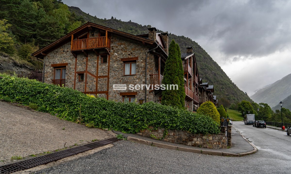 En venda - Casa Adossada - Arans