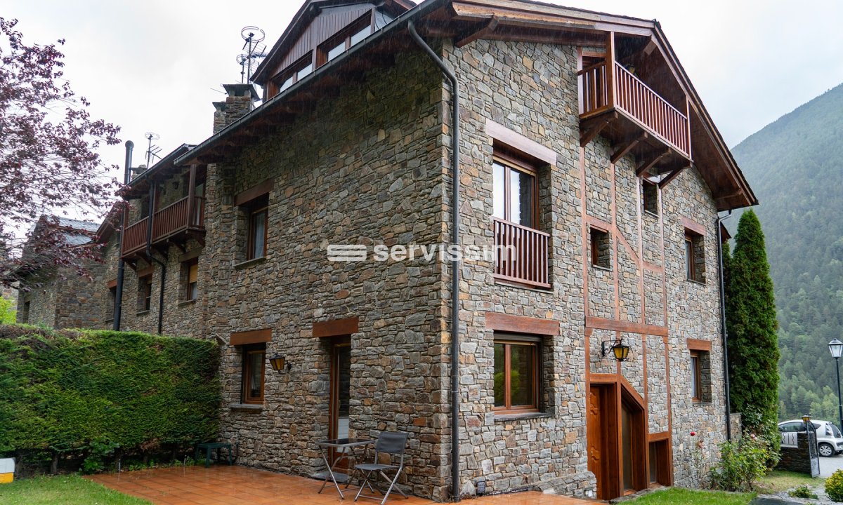 For sale - Semi-detached house - Arans