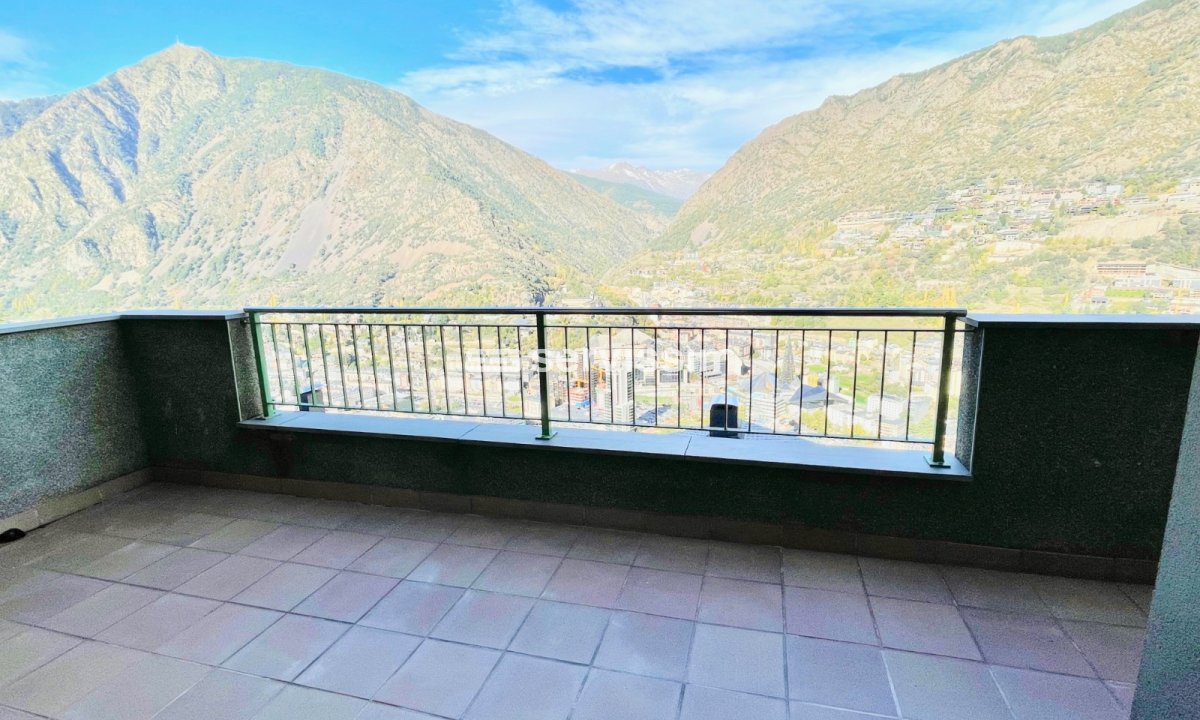 Ático en venta en Escaldes Engordany, 3 habitaciones, 167 metros