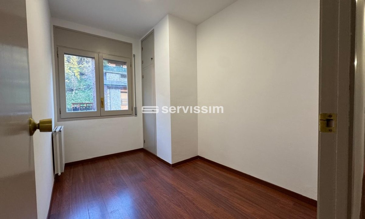 Alquiler - Apartamento / piso - Arinsal