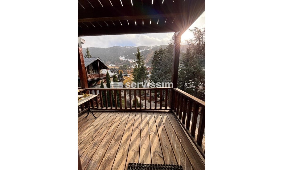 Casa adossada en venda a El Tarter, 3 habitacions, 150 metres