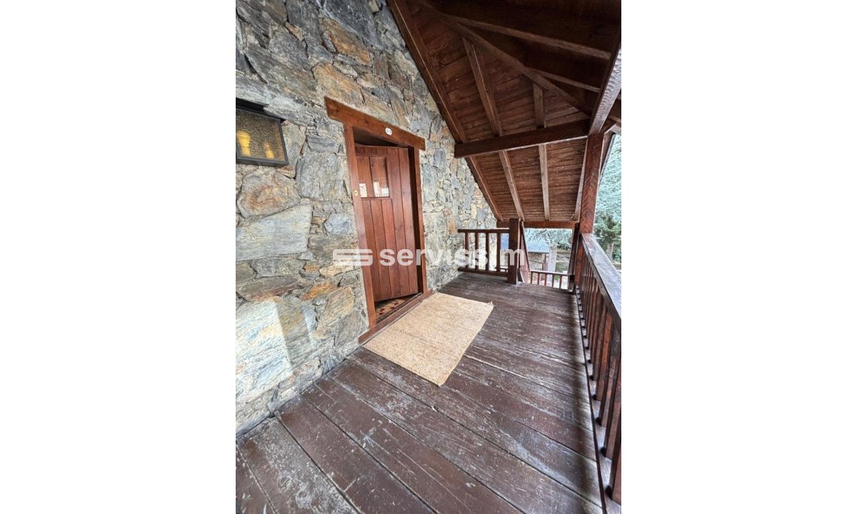 Casa adossada en venda a El Tarter, 3 habitacions, 150 metres