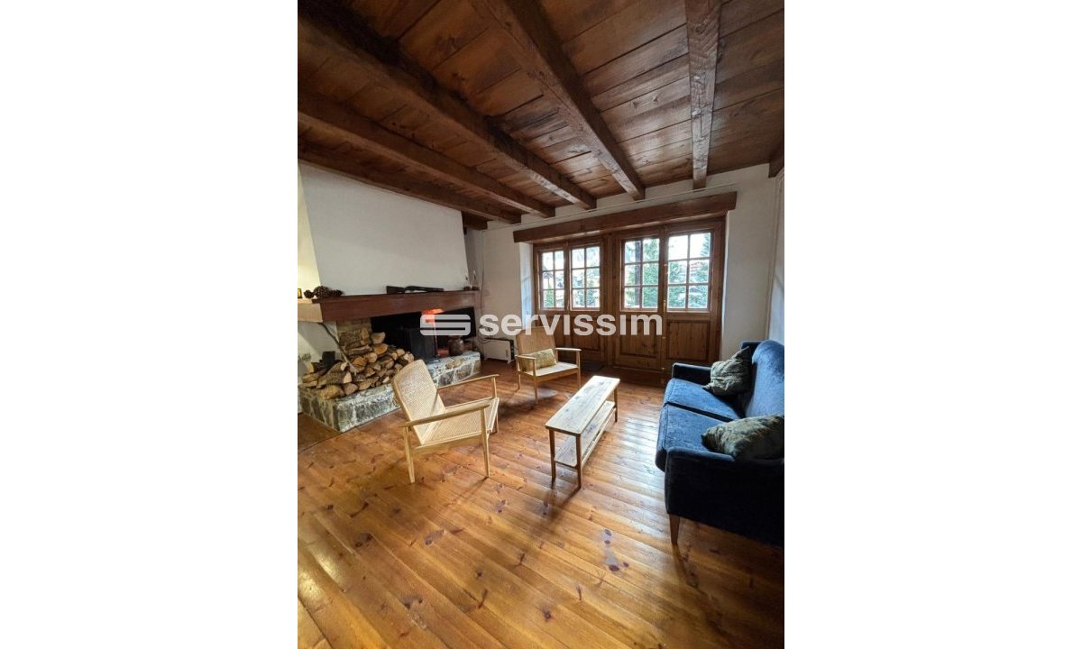 Casa adossada en venda a El Tarter, 3 habitacions, 150 metres