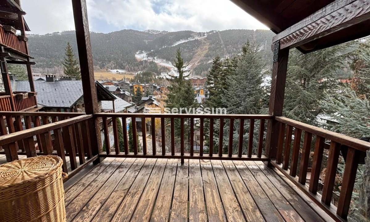 Casa adossada en venda a El Tarter, 3 habitacions, 150 metres