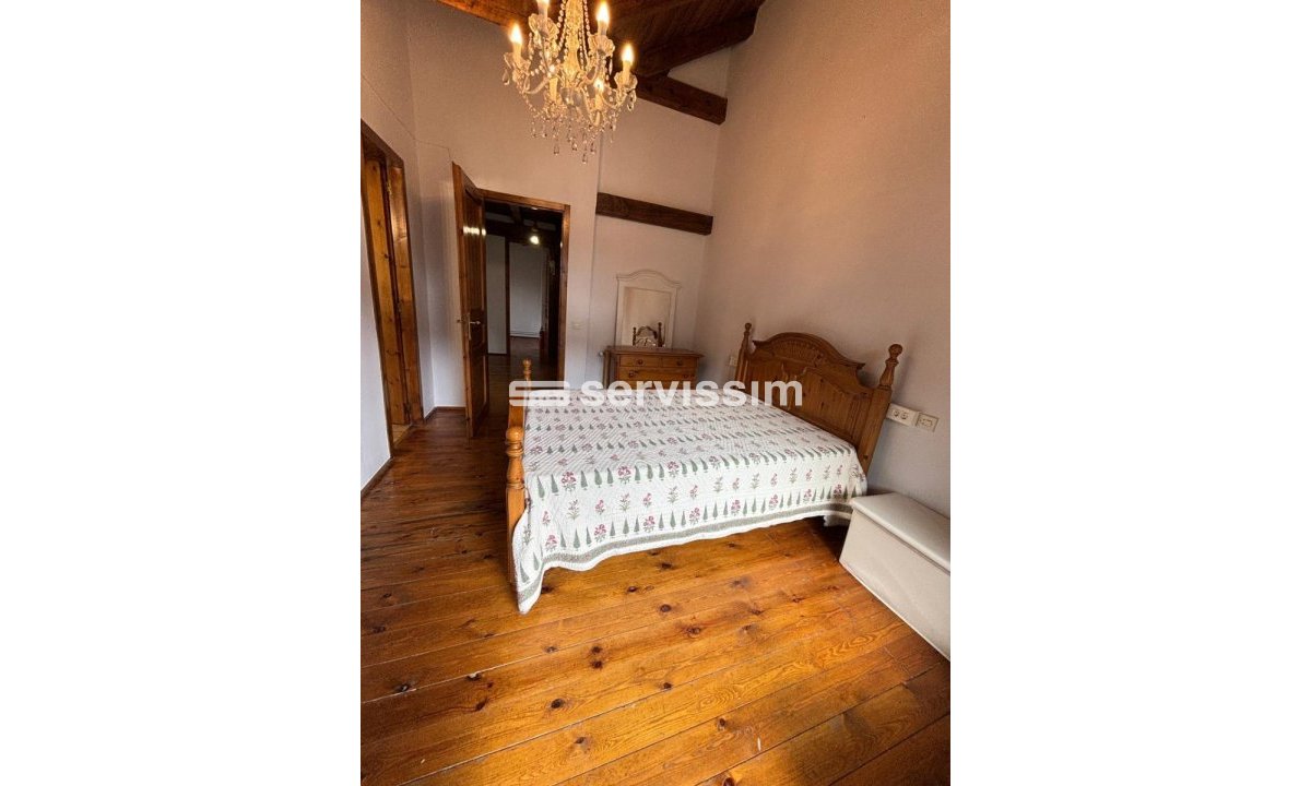 Casa adossada en venda a El Tarter, 3 habitacions, 150 metres