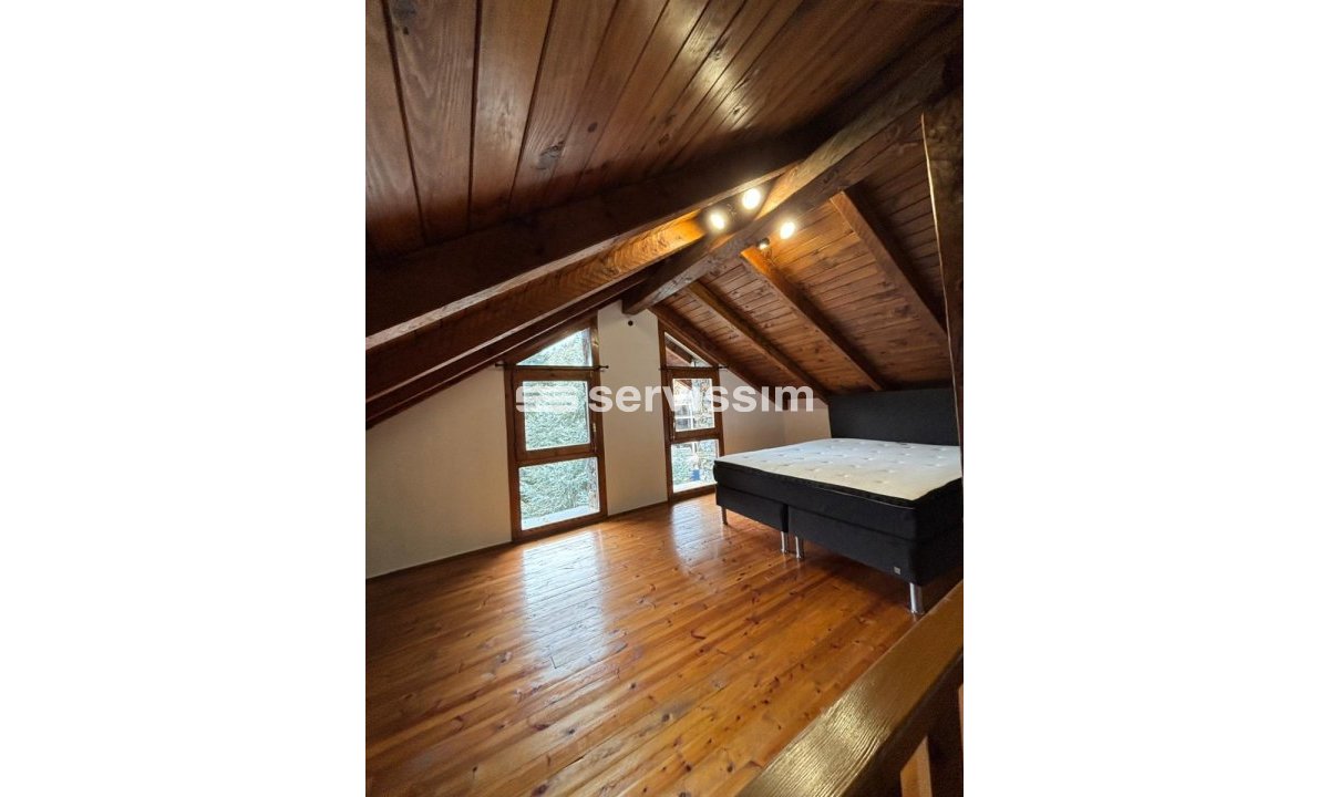 Casa adossada en venda a El Tarter, 3 habitacions, 150 metres