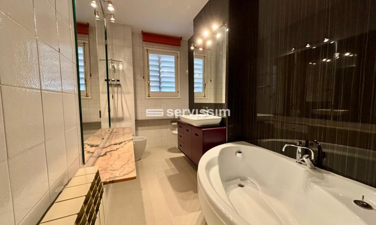 Lloguer  - Àtic - Erts