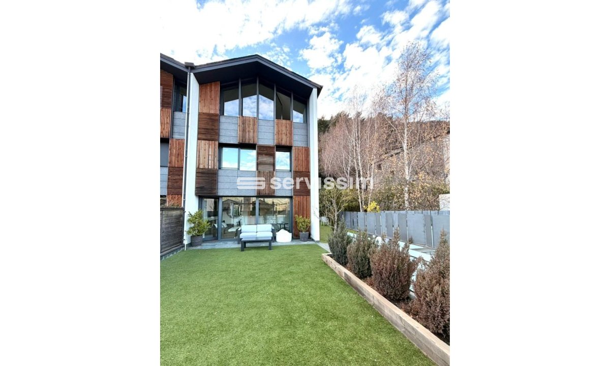 Lloguer  - Casa Adossada - Escás - Escàs