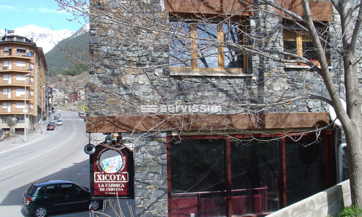 Local comercial en venda a Arinsal, 154 metres