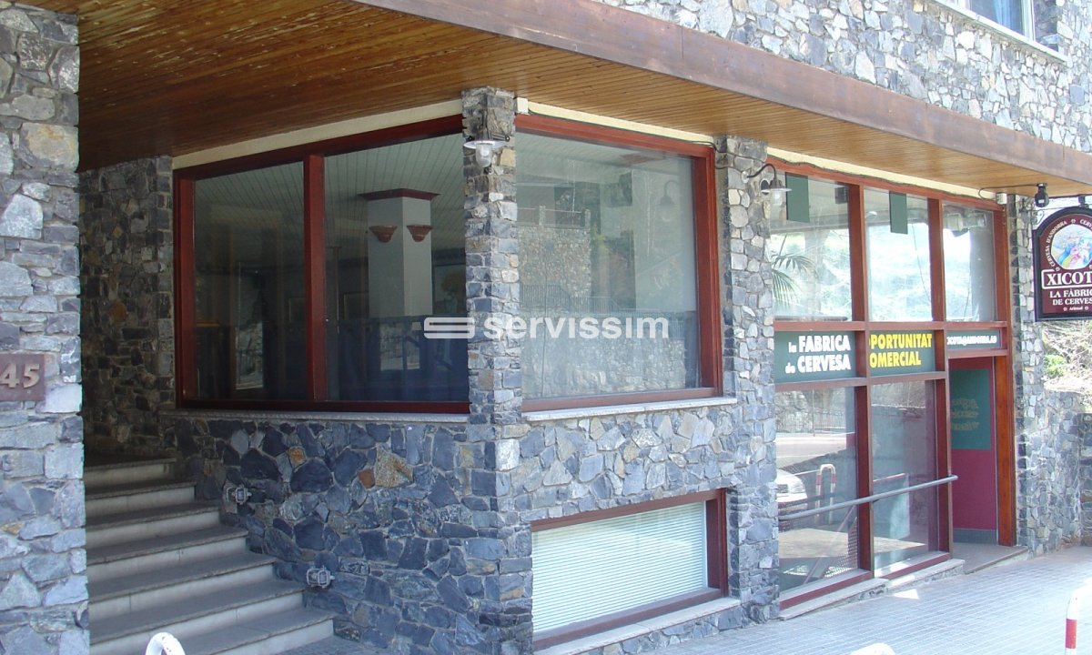 Local comercial en venda a Arinsal, 154 metres