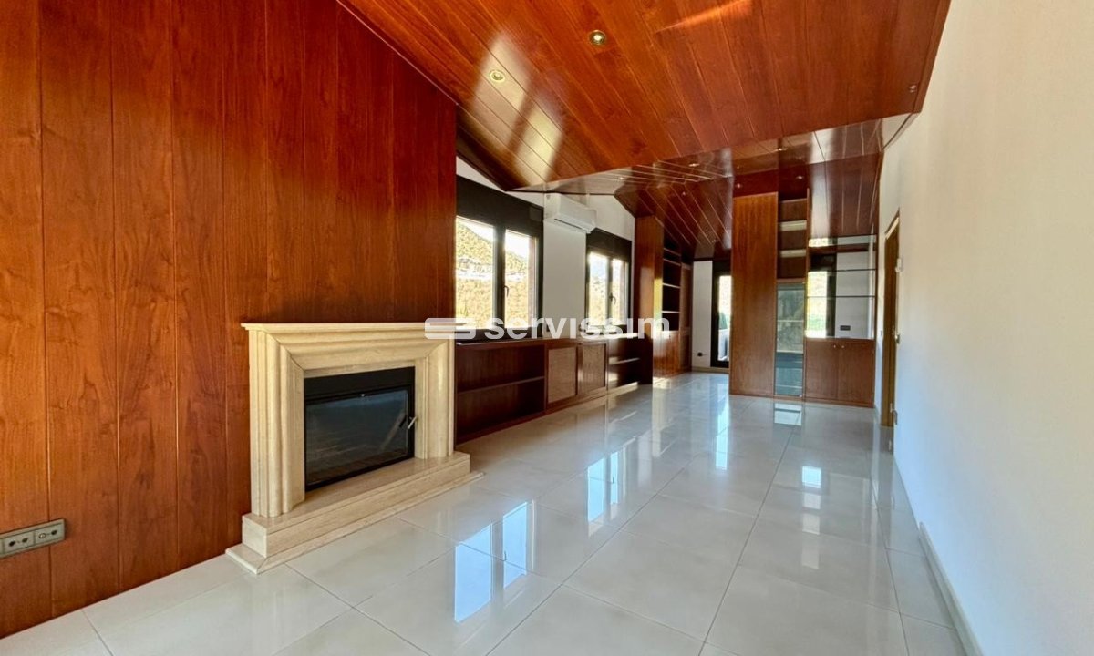 Ático de alquiler en Anyós, 4 habitaciones, 169 metros