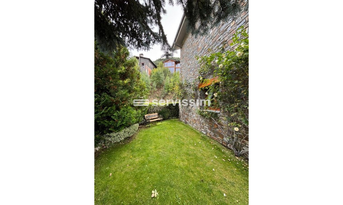 En venda - Casa Adossada - Sispony