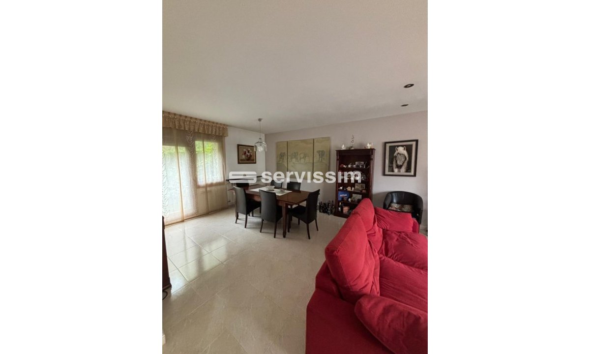 En venda - Casa Adossada - Sispony