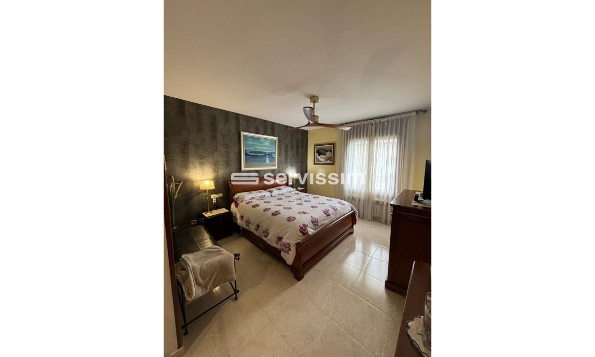 En venda - Casa Adossada - Sispony