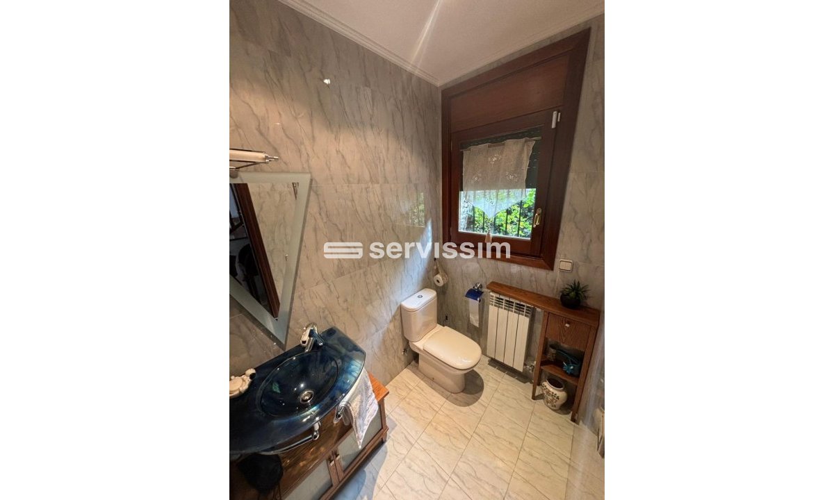 En venda - Casa Adossada - Sispony