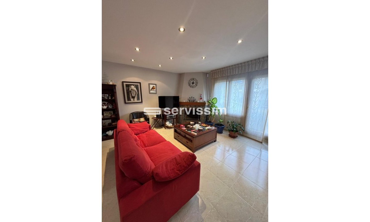 En venda - Casa Adossada - Sispony