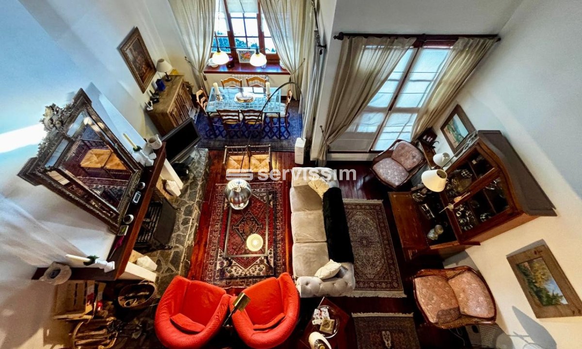 Casa adossada en venda a Arinsal, 3 habitacions, 156 metres