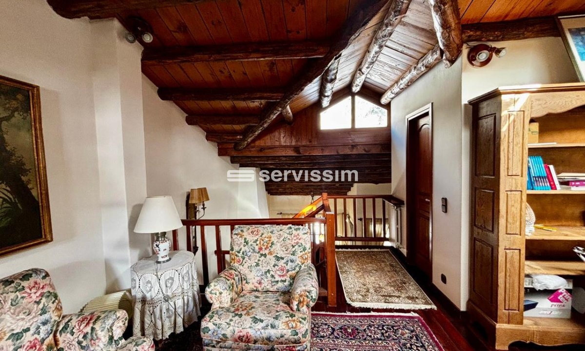 Casa adossada en venda a Arinsal, 3 habitacions, 156 metres