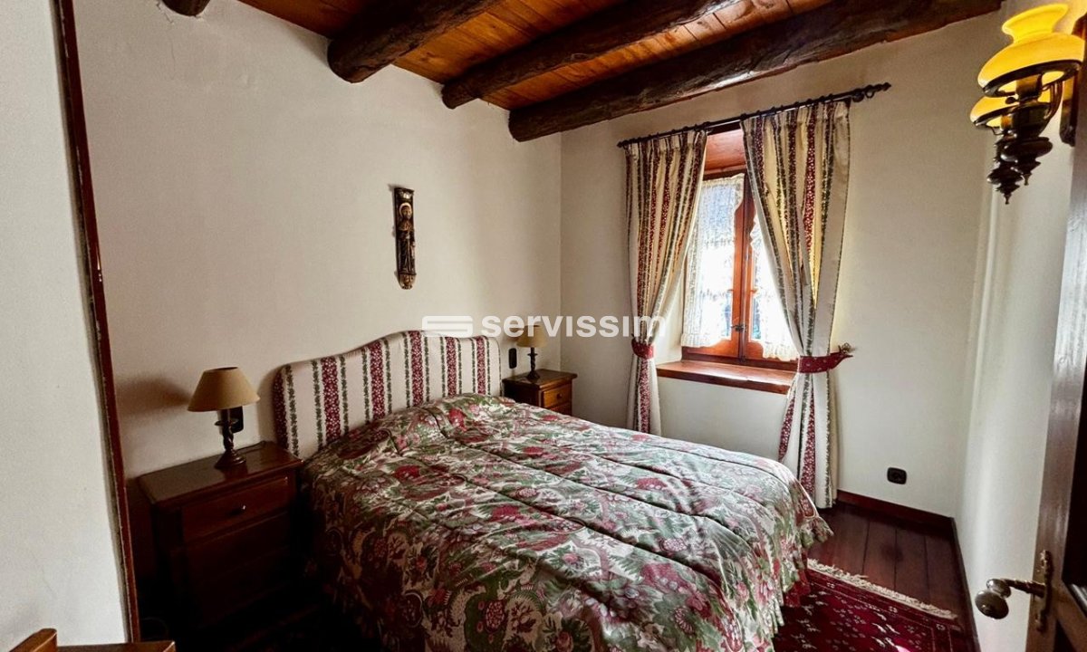 Casa adossada en venda a Arinsal, 3 habitacions, 156 metres