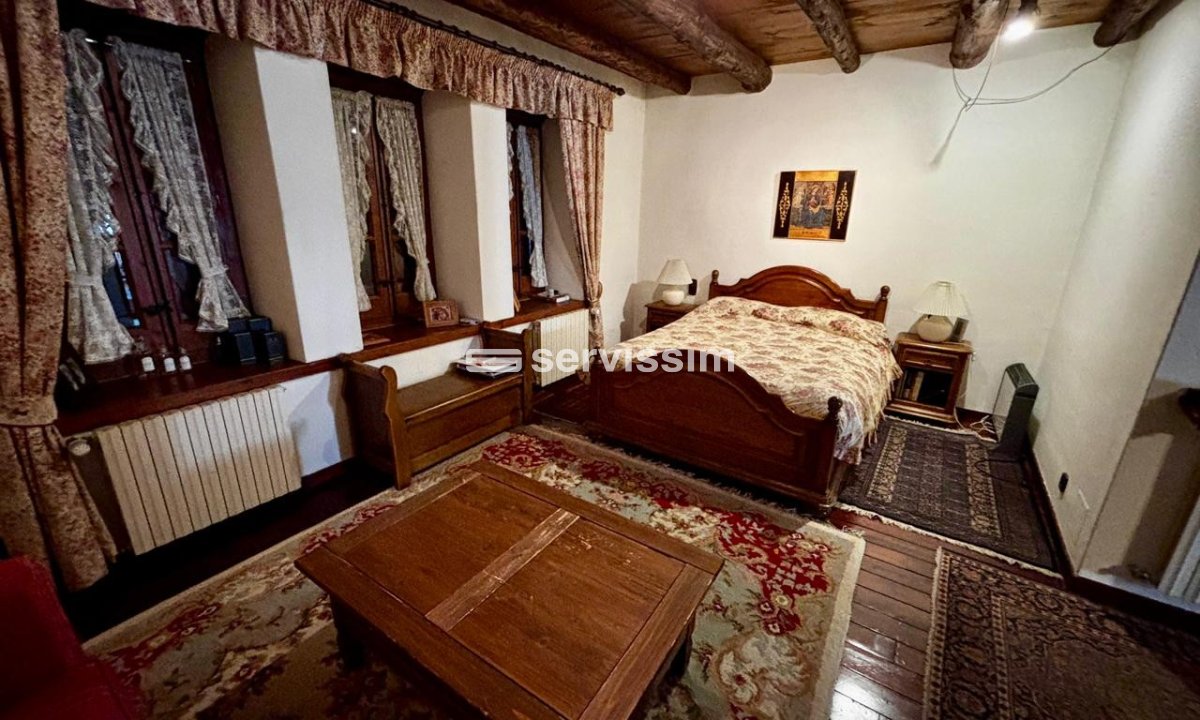 Casa adossada en venda a Arinsal, 3 habitacions, 156 metres