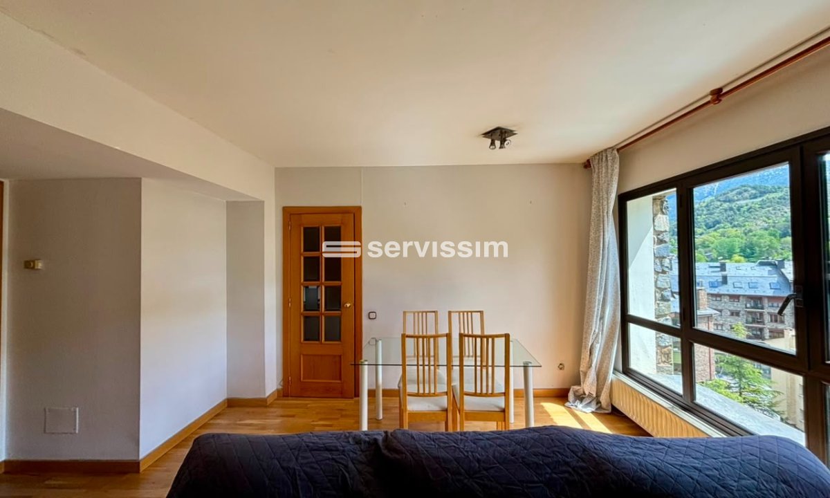 Lloguer  - Apartament / pis - Centre vila