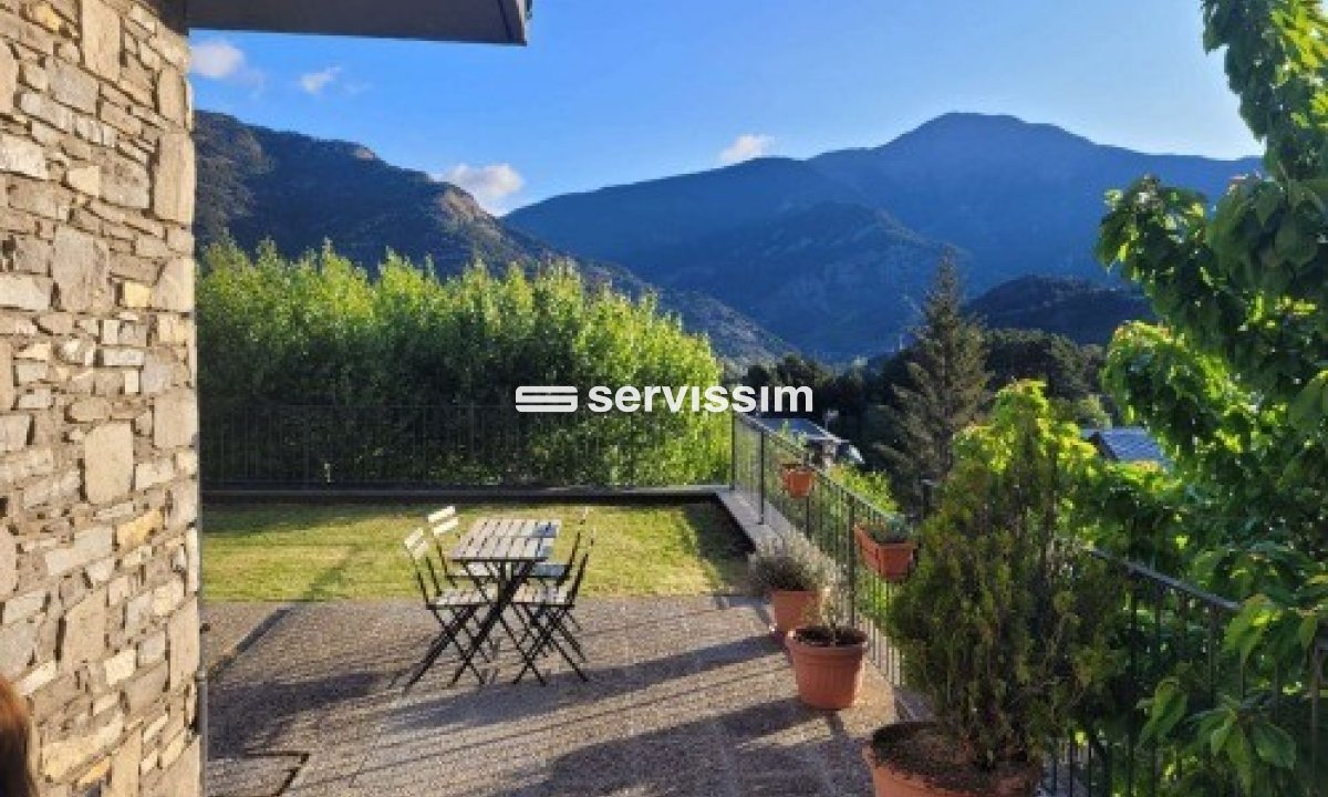 Chalet en venta en Sispony, 4 habitaciones, 345 metros