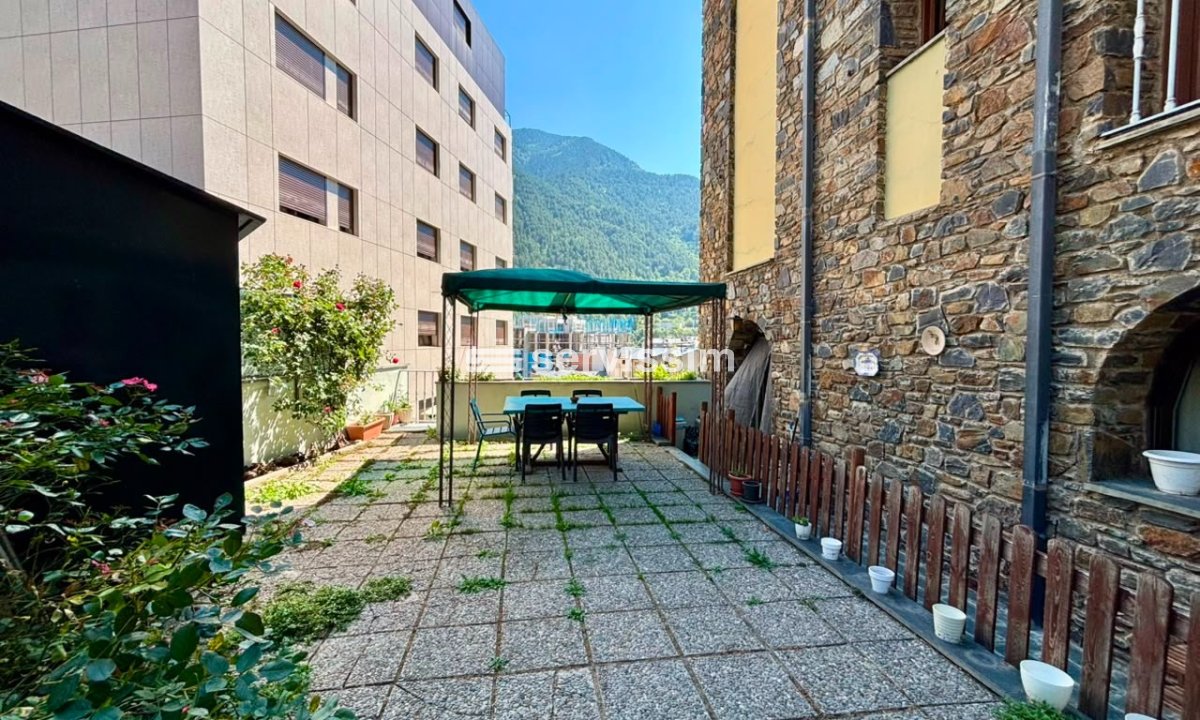Piso en venta en Encamp, 2 habitaciones, 79 metros