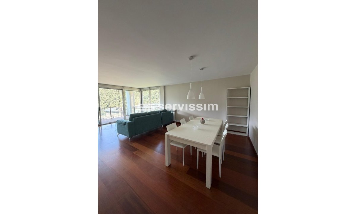 Pis en venda a Anyós, 4 habitacions, 186 metres