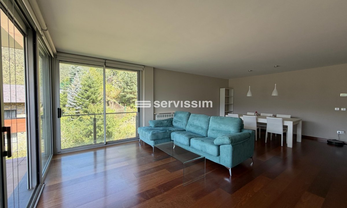 Pis en venda a Anyós, 4 habitacions, 186 metres
