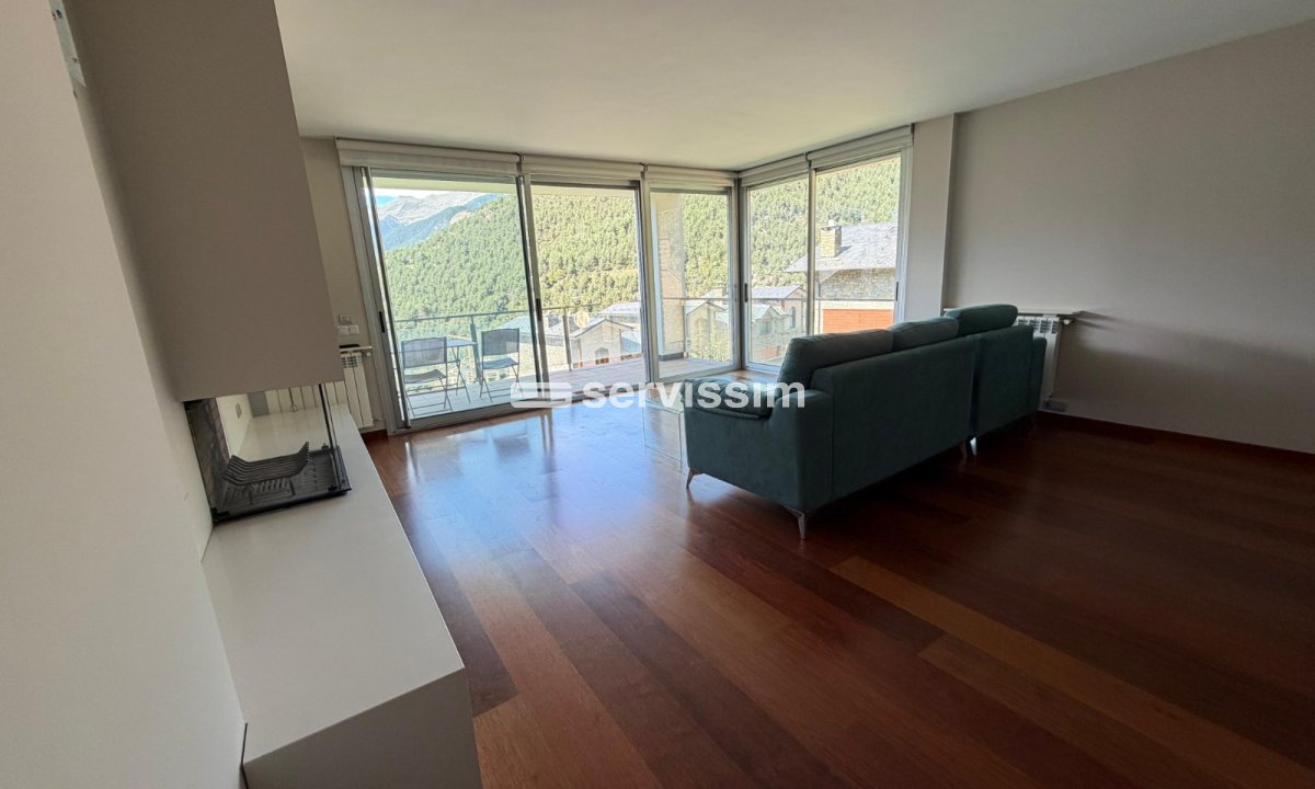 Pis en venda a Anyós, 4 habitacions, 186 metres