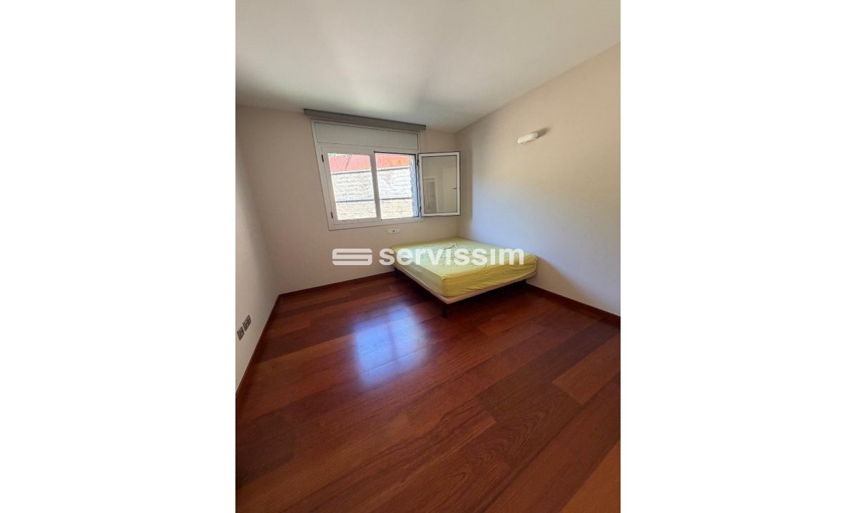 Pis en venda a Anyós, 4 habitacions, 186 metres