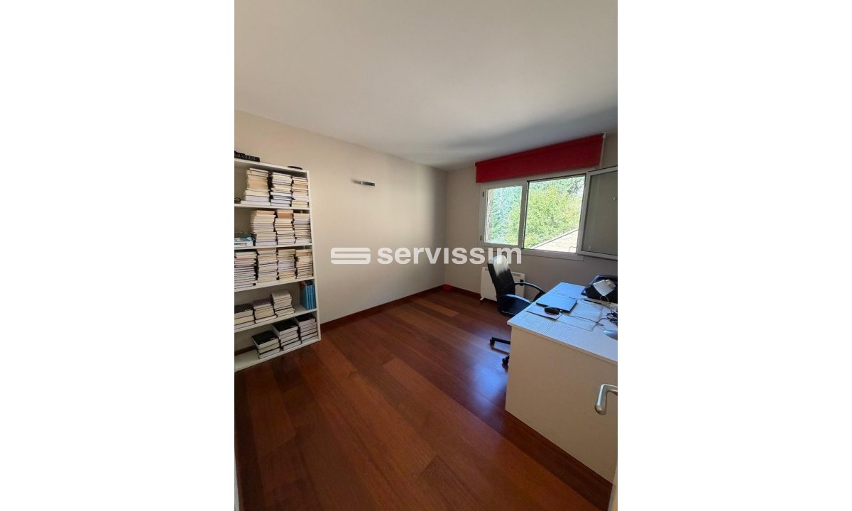 Pis en venda a Anyós, 4 habitacions, 186 metres