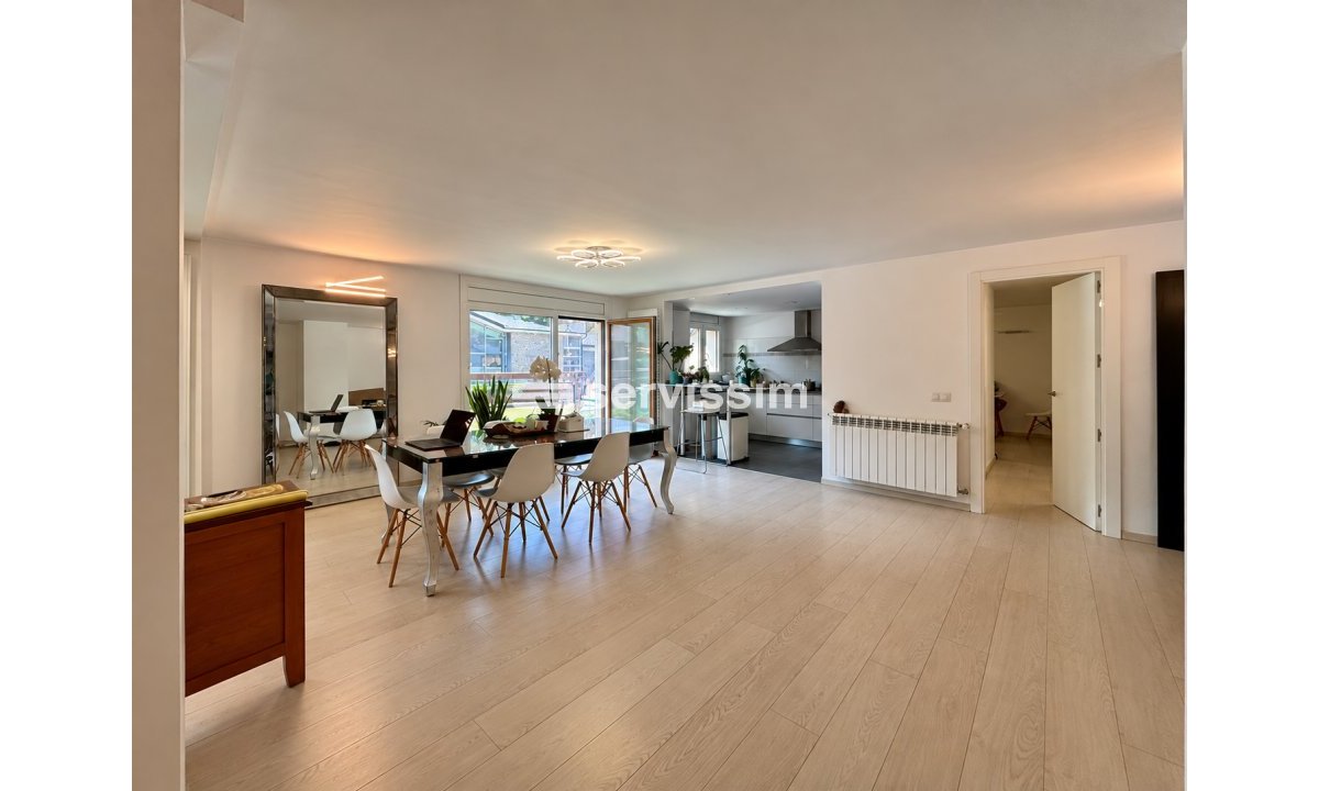 Rental - Penthouse - Town centre