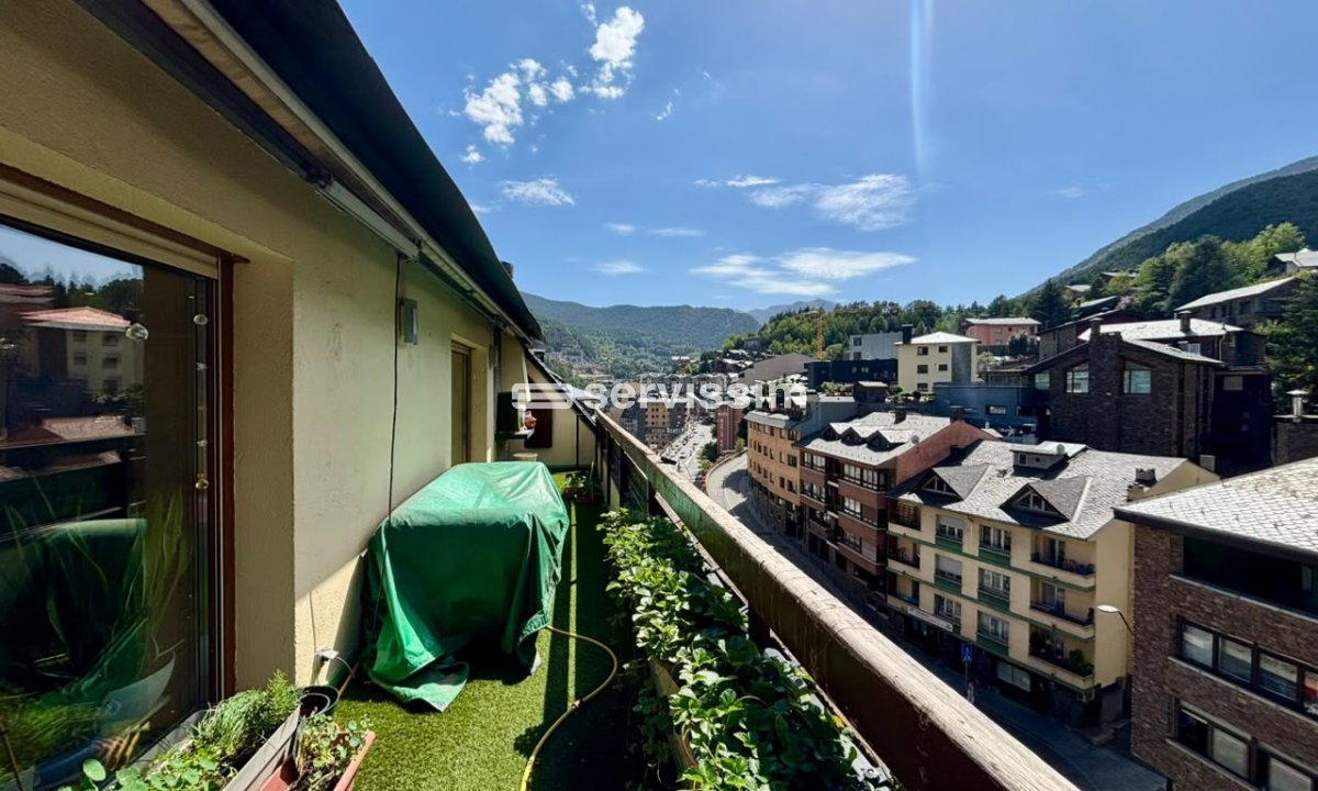 Rental - Penthouse - Town centre