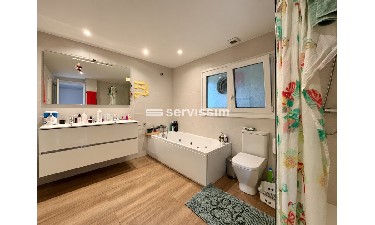 Rental - Penthouse - Town centre