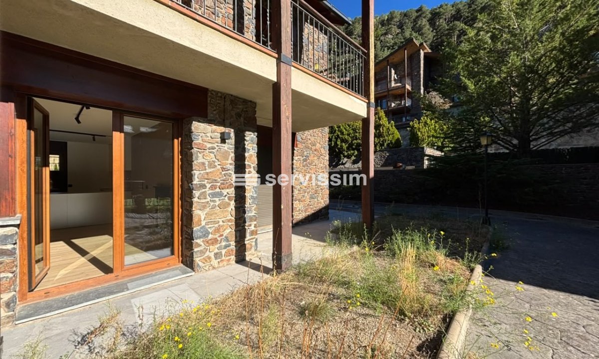 Pis en venda a L'Aldosa de la Massana, 3 habitacions, 140 metres