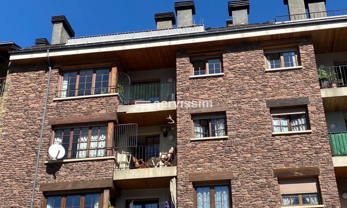 For sale - Apartment / flat - Town centre